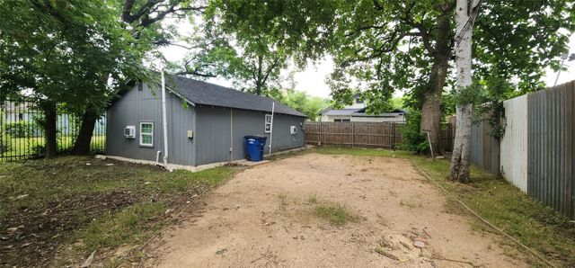 1806 Maryland Avenue, Dallas, TX 75216