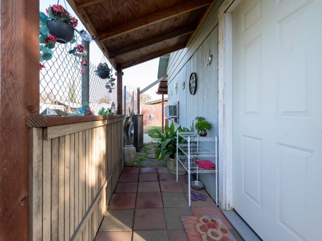 2146 W Dudley Avenue, Fresno, CA 93728