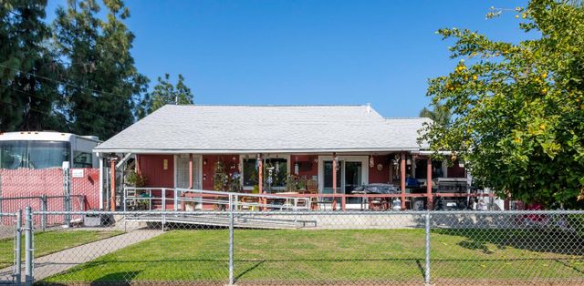 2146 W Dudley Avenue, Fresno, CA 93728