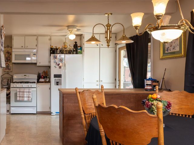 2146 W Dudley Avenue, Fresno, CA 93728