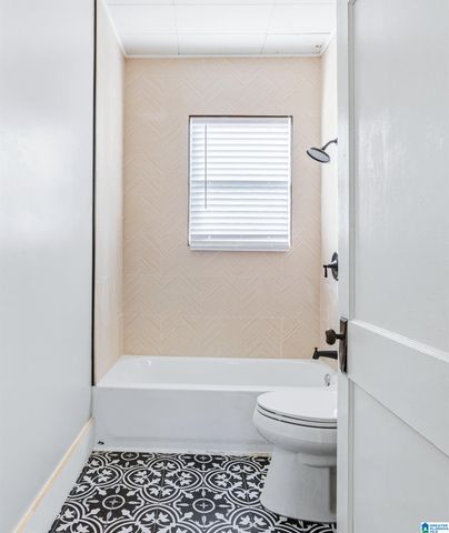 604 5TH PLACE, Birmingham, AL 35214