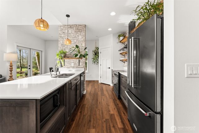 31530 SE 384th Street, Enumclaw, WA 98022