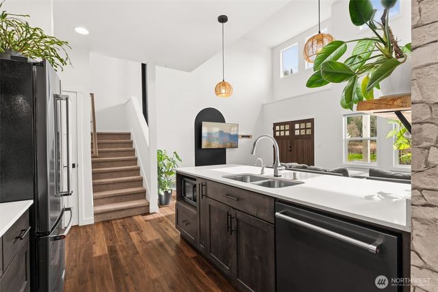 31530 SE 384th Street, Enumclaw, WA 98022