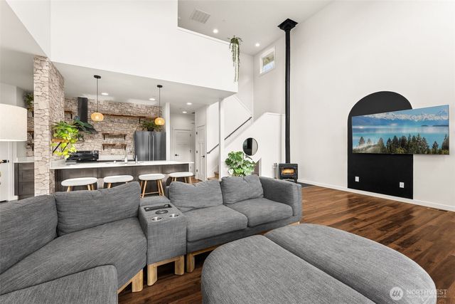 31530 SE 384th Street, Enumclaw, WA 98022