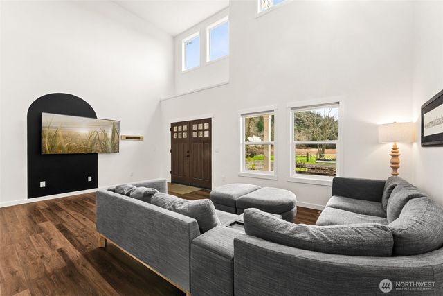 31530 SE 384th Street, Enumclaw, WA 98022