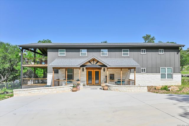 349 WHITE OAK DR, Canyon Lake, TX 78133