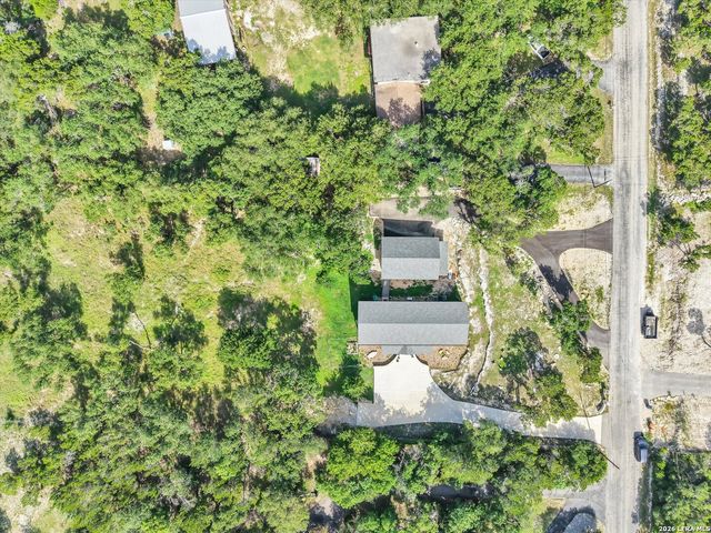 349 WHITE OAK DR, Canyon Lake, TX 78133