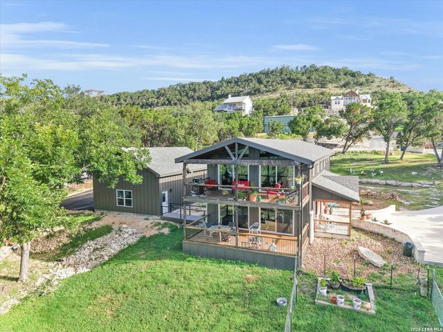 349 WHITE OAK DR, Canyon Lake, TX 78133