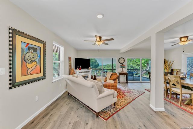 349 WHITE OAK DR, Canyon Lake, TX 78133
