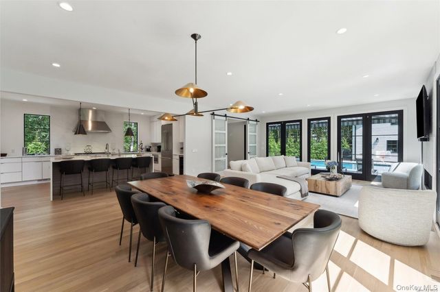 12 Old Main Road, Quogue, NY 11959