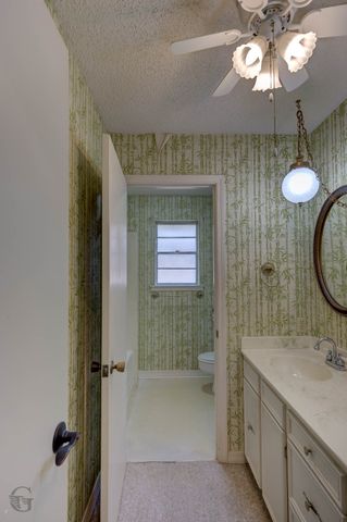 519 Rock Hollow Drive, Shreveport, LA 71115