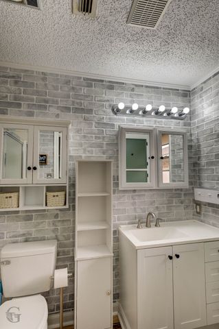 519 Rock Hollow Drive, Shreveport, LA 71115