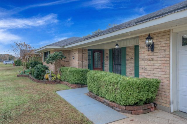 519 Rock Hollow Drive, Shreveport, LA 71115