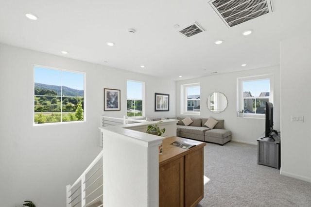 1646 Siderits Way, Gilroy, CA 95020