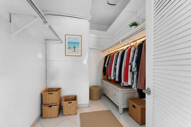 501 Blue Heron Drive 221-A, Hallandale Beach, FL 33009