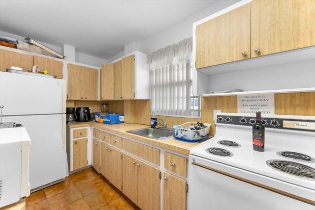 501 Blue Heron Drive 221-A, Hallandale Beach, FL 33009