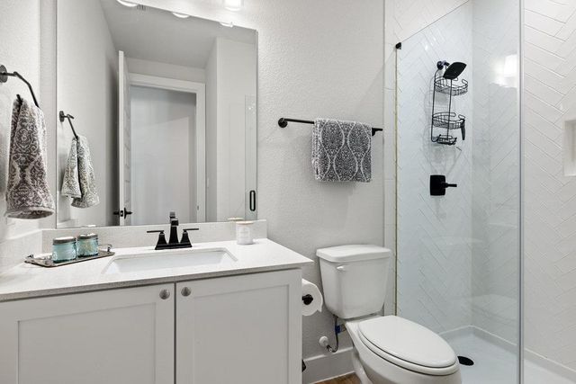 1005 Sage Thrasher CIR, Dripping Springs, TX 78620