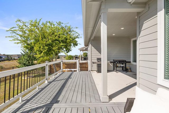 1005 Sage Thrasher CIR, Dripping Springs, TX 78620