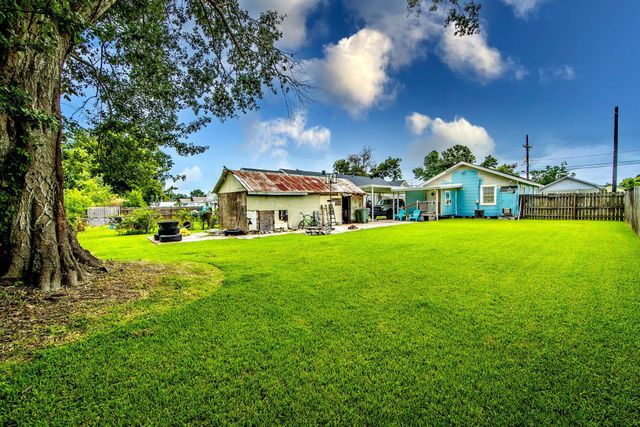 215 Palm Ave, Houma, LA 70364