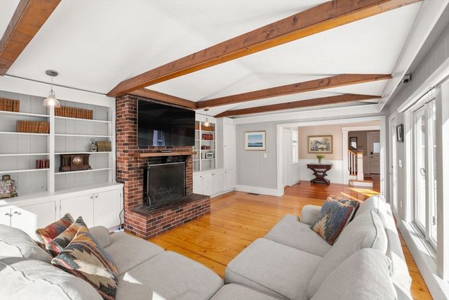 2 Old Sudbury Road, Wayland, MA 01778