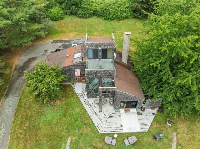 668 Indian Avenue, Middletown, RI 02842