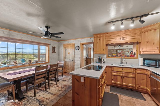 37780 S CAMINO BLANCO Road, Wickenburg, AZ 85390