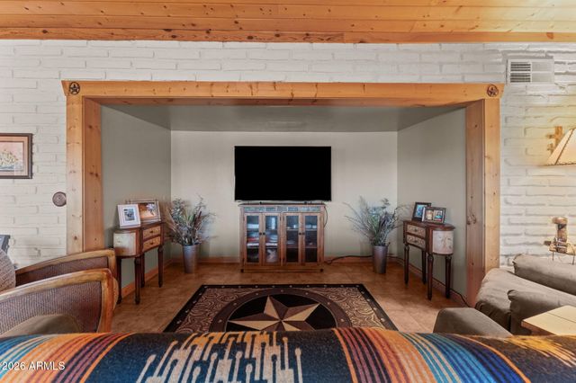 37780 S CAMINO BLANCO Road, Wickenburg, AZ 85390