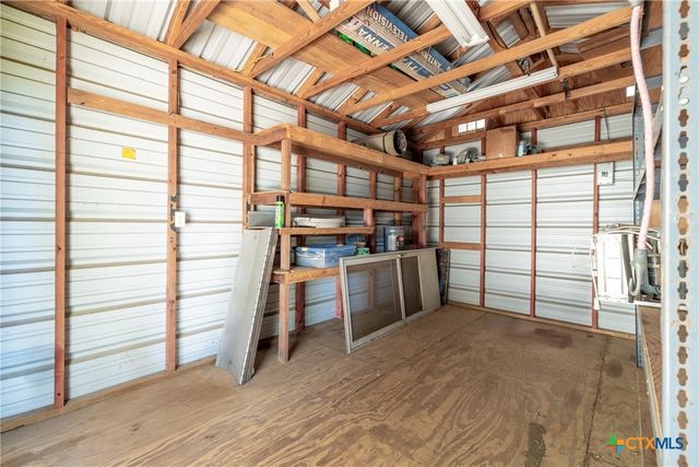 21 N CR 235, Gonzales, TX 78629