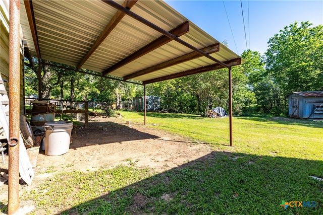 21 N CR 235, Gonzales, TX 78629