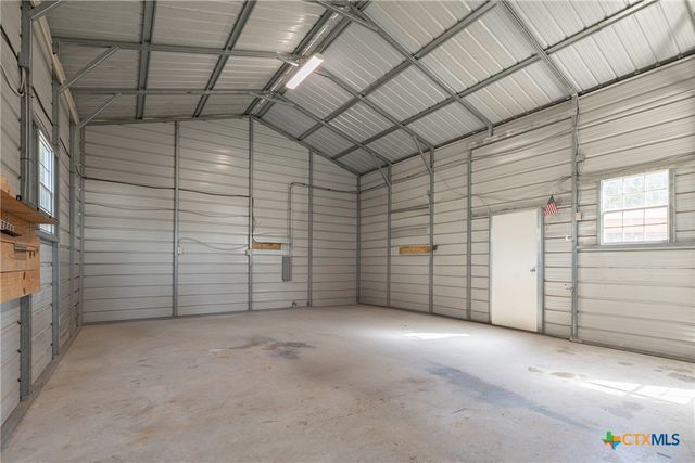 21 N CR 235, Gonzales, TX 78629