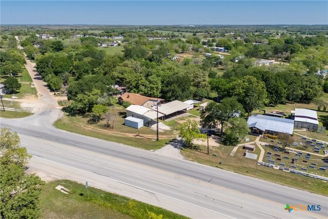 21 N CR 235, Gonzales, TX 78629
