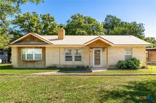 21 N CR 235, Gonzales, TX 78629