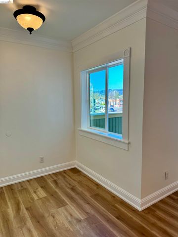 2415 San Pablo Ave, Oakland, CA 94612