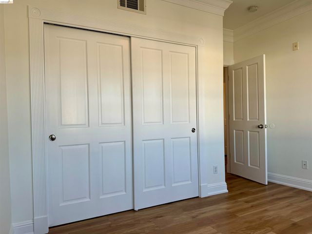 2415 San Pablo Ave, Oakland, CA 94612