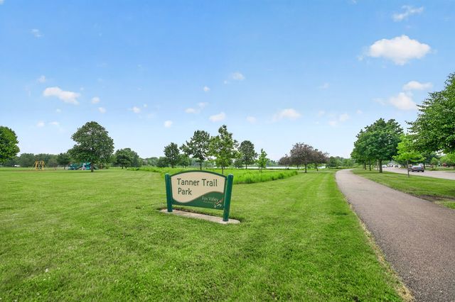 2560 Mc Duffee Circle, North Aurora, IL 60542