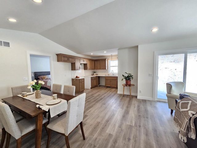 512 Village Lane, Ripon, WI 54971