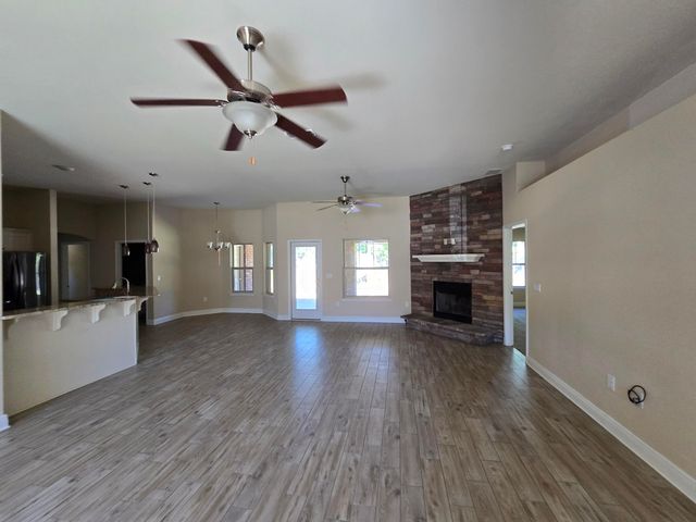 6846 Leisure St Street, Navarre, FL 32566