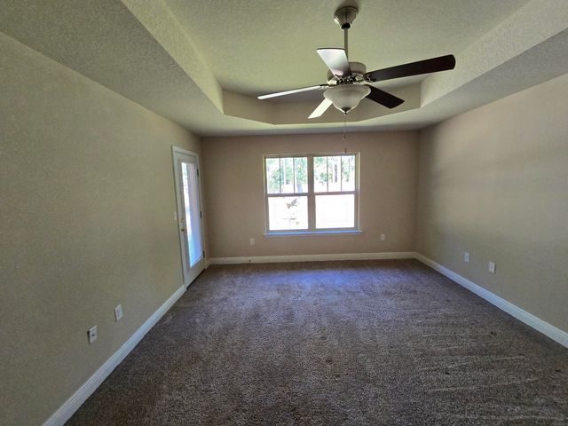 6846 Leisure St Street, Navarre, FL 32566