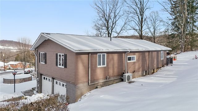 644 Palo Alto Dr, Perry Twp, PA 16117