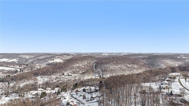 644 Palo Alto Dr, Perry Twp, PA 16117