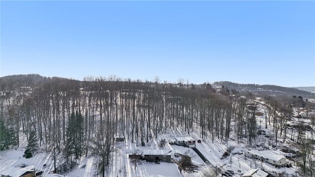 644 Palo Alto Dr, Perry Twp, PA 16117