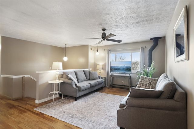 644 Palo Alto Dr, Perry Twp, PA 16117