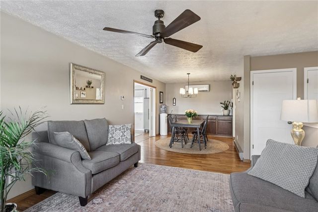 644 Palo Alto Dr, Perry Twp, PA 16117