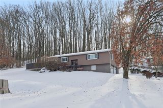 644 Palo Alto Dr, Perry Twp, PA 16117