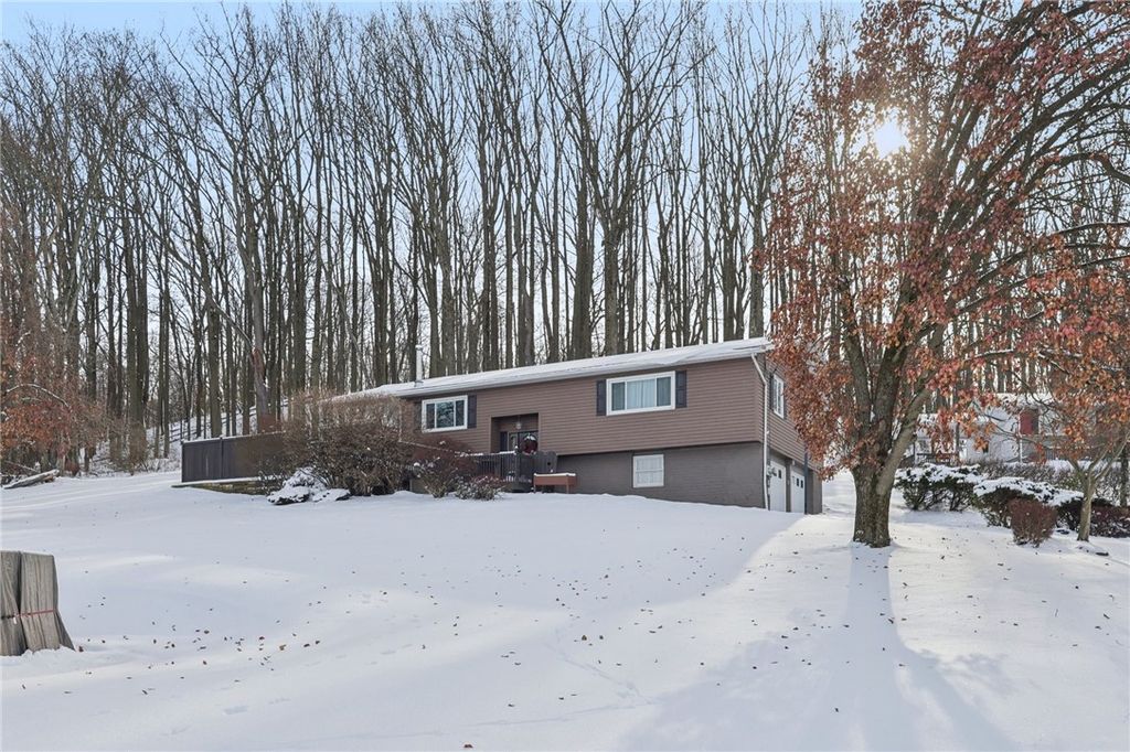 644 Palo Alto Dr, Perry Twp, PA 16117