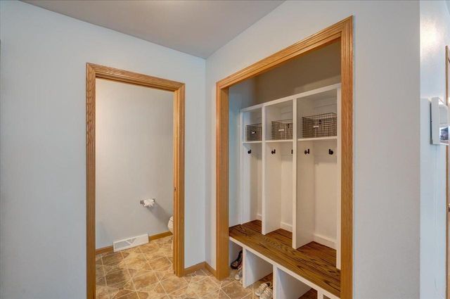 3714 Stonebridge Drive, Madison, WI 53719