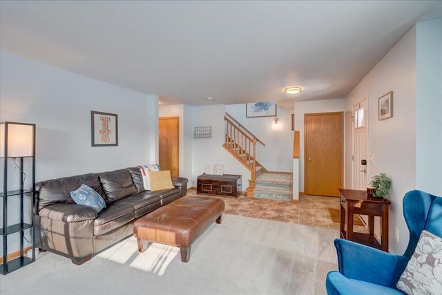 3714 Stonebridge Drive, Madison, WI 53719