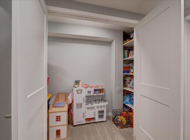 3714 Stonebridge Drive, Madison, WI 53719