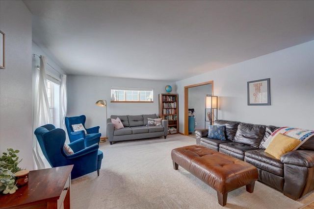 3714 Stonebridge Drive, Madison, WI 53719