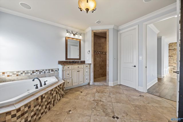 35 McMullen Lane, Gurley, AL 35748